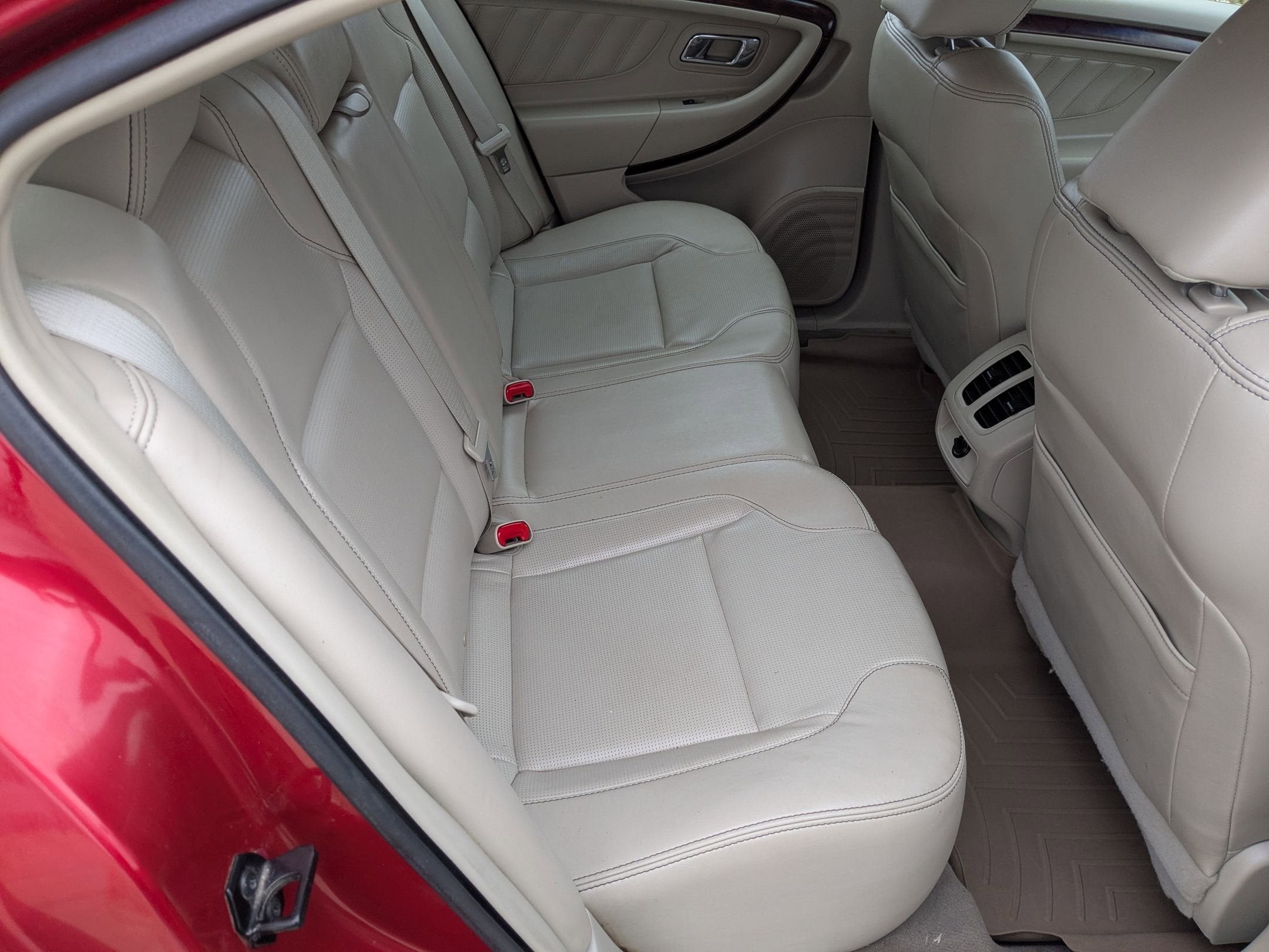 2010 Ford Taurus Limited