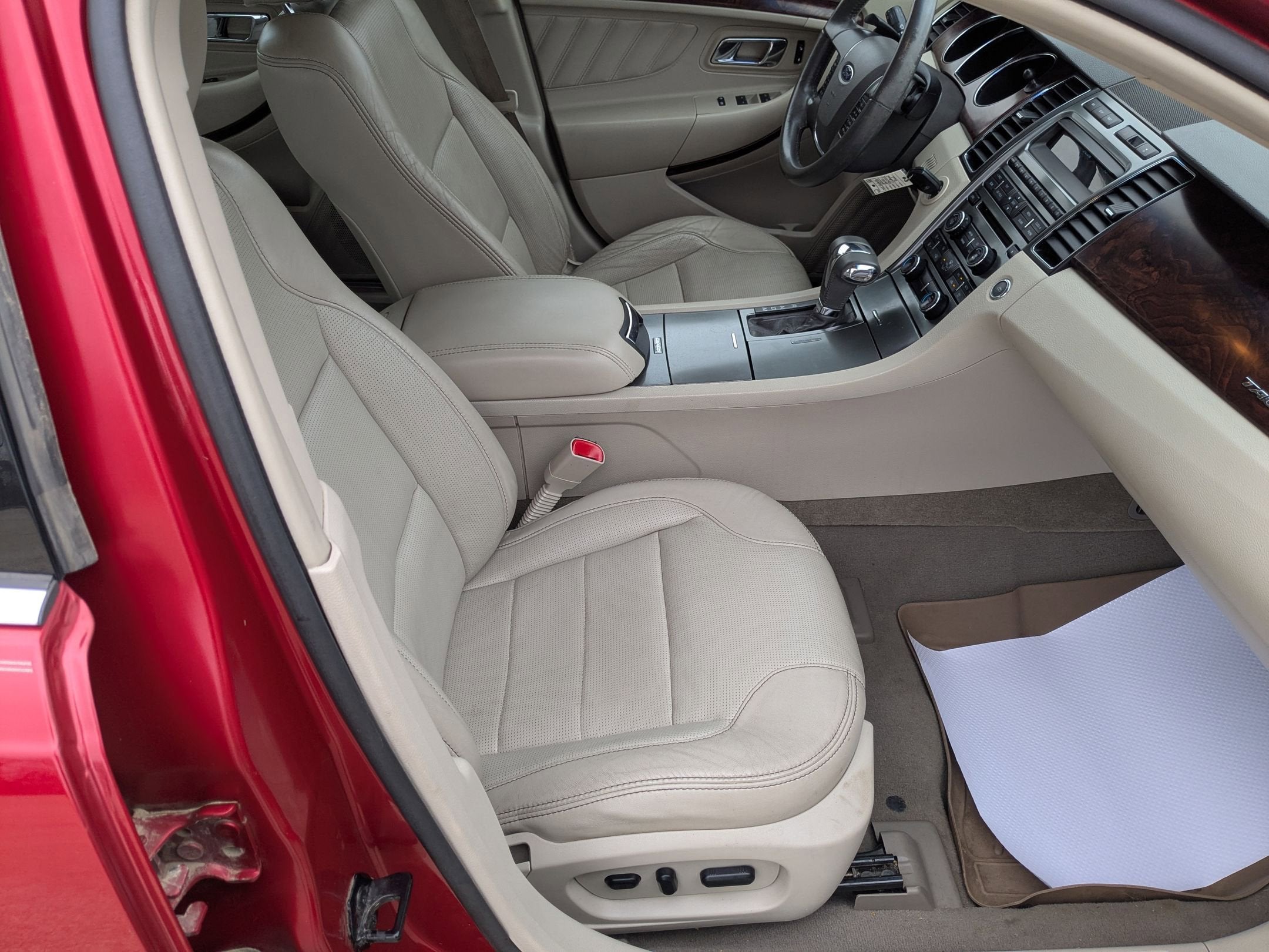 2010 Ford Taurus Limited