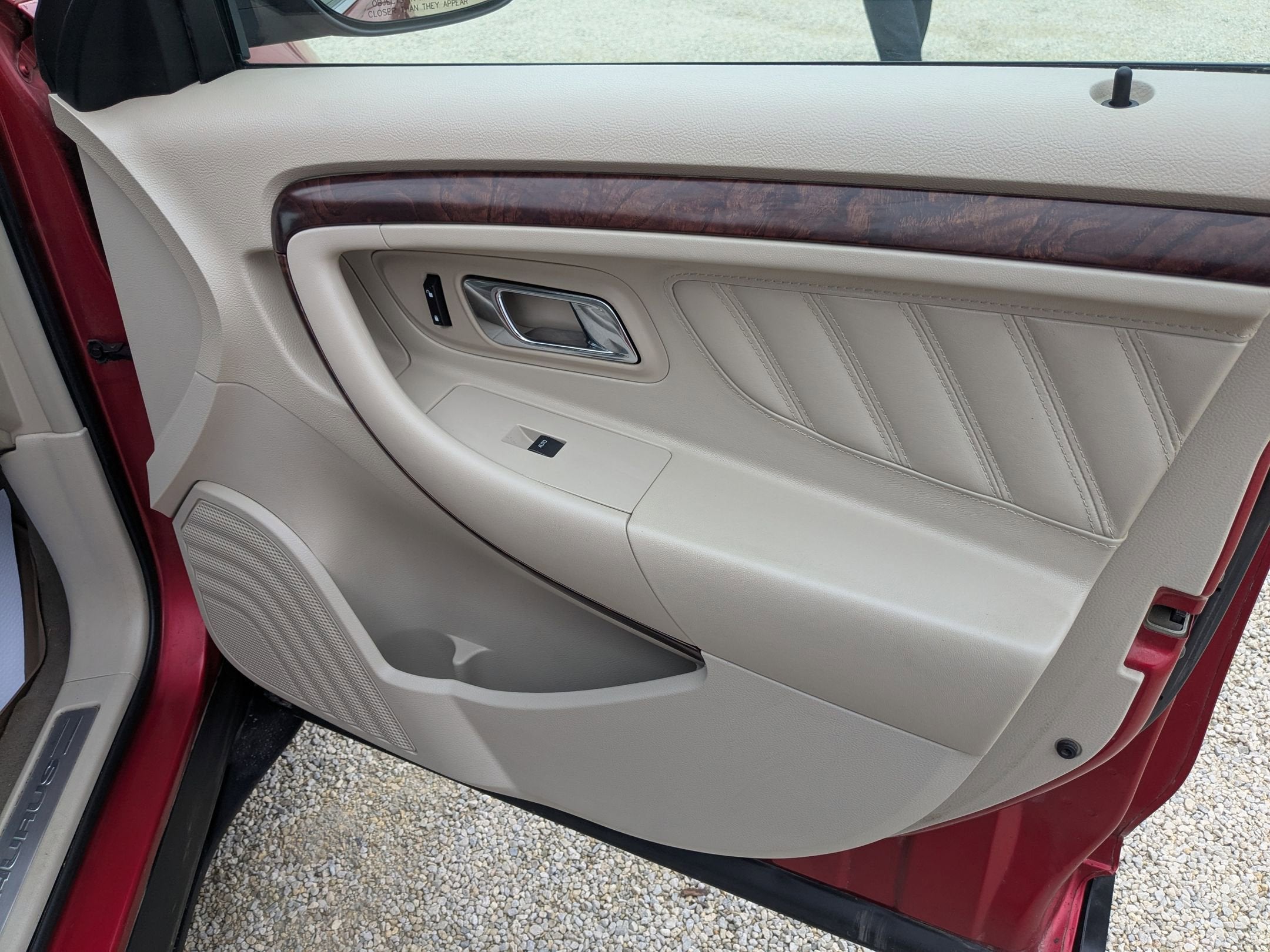 2010 Ford Taurus Limited