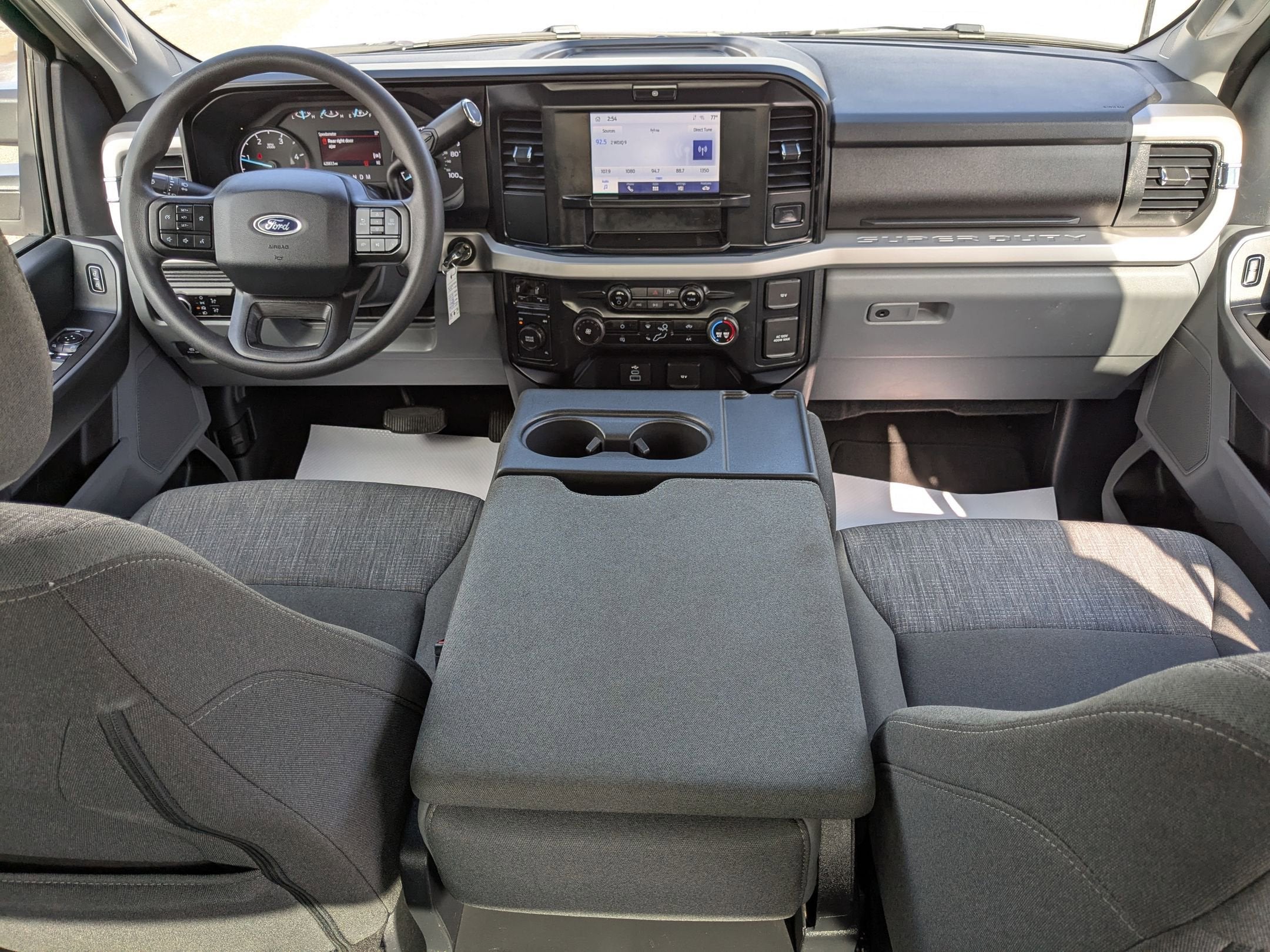 2025 Ford Super Duty F-350 SRW XLT