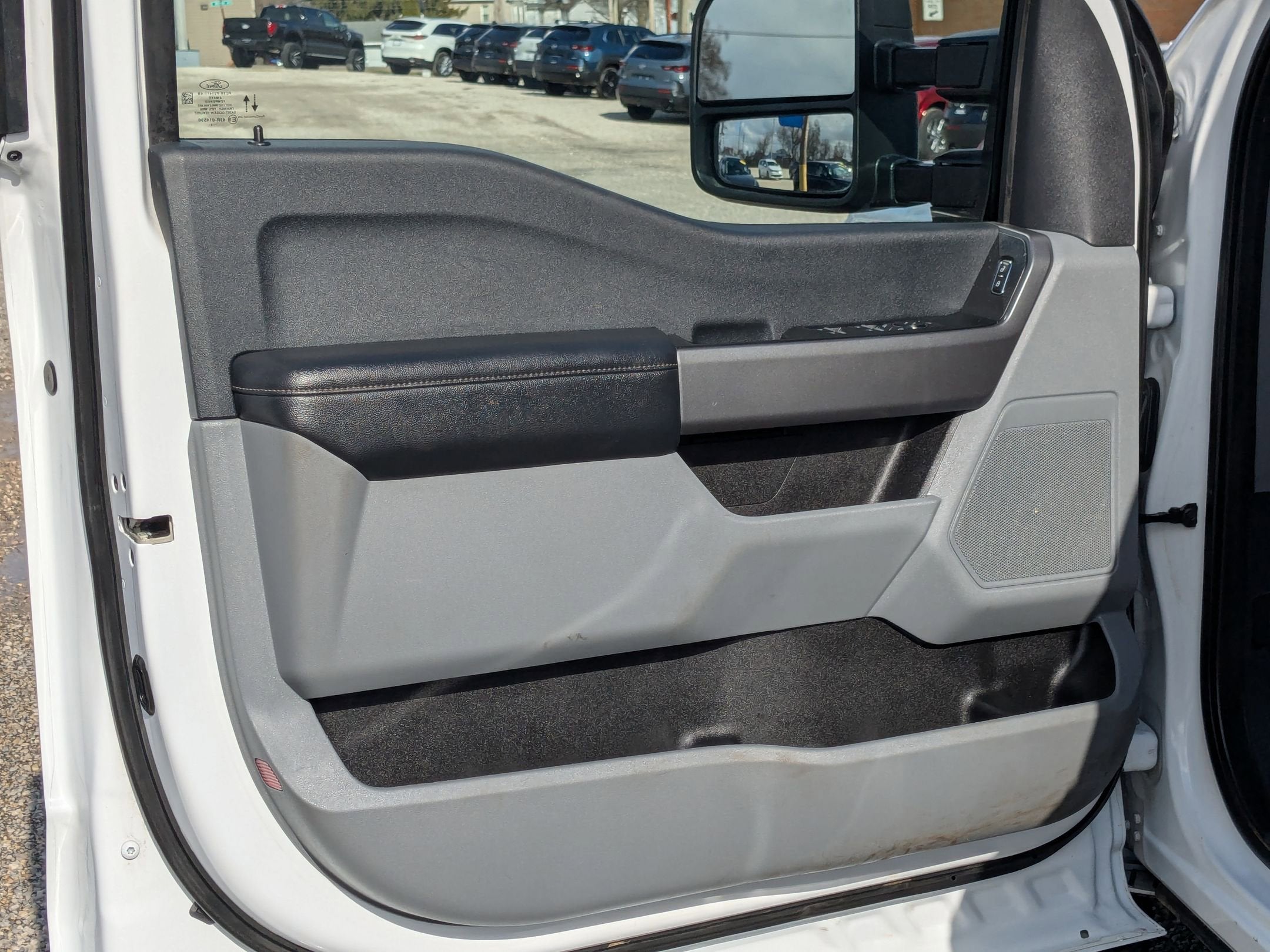 2025 Ford Super Duty F-350 SRW XLT