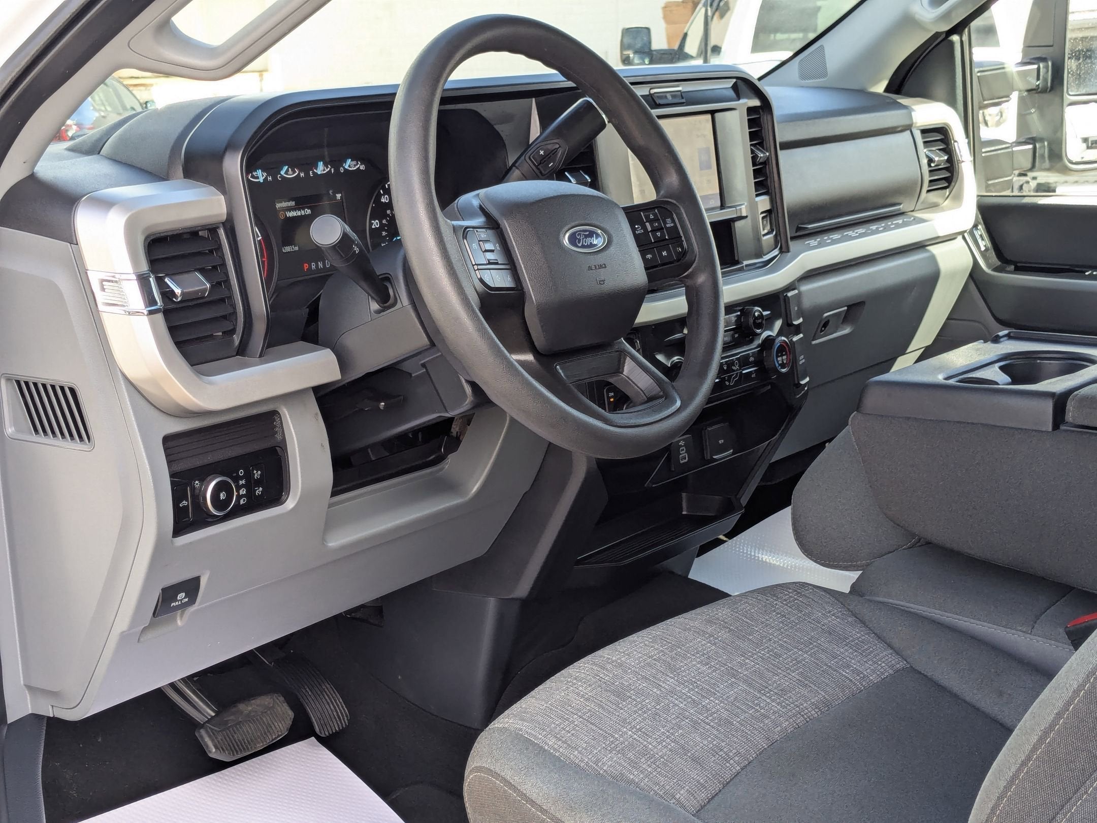 2025 Ford Super Duty F-350 SRW XLT