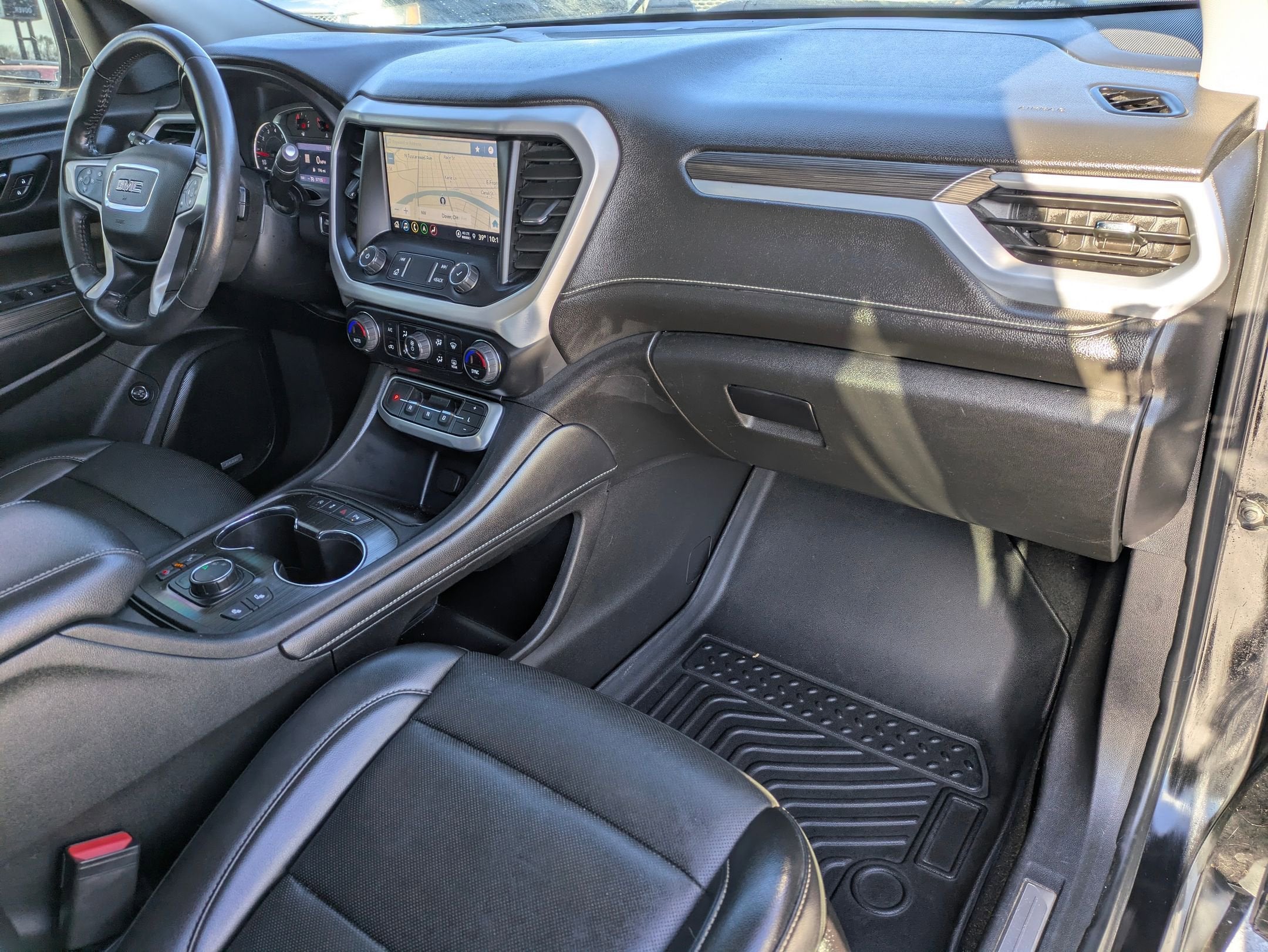 2022 GMC Acadia SLT