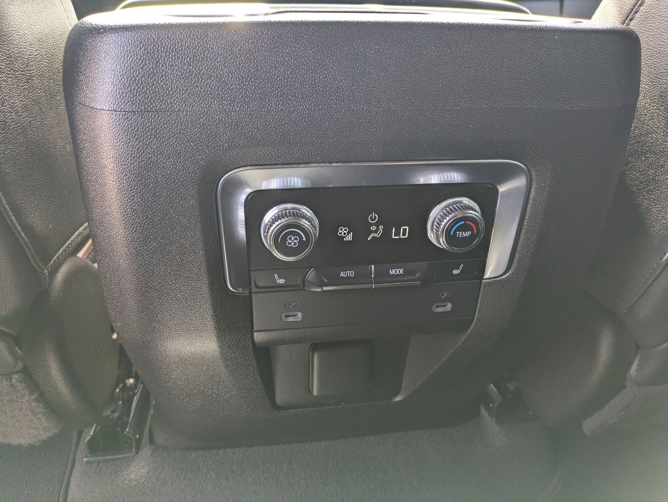 2022 GMC Yukon AT4