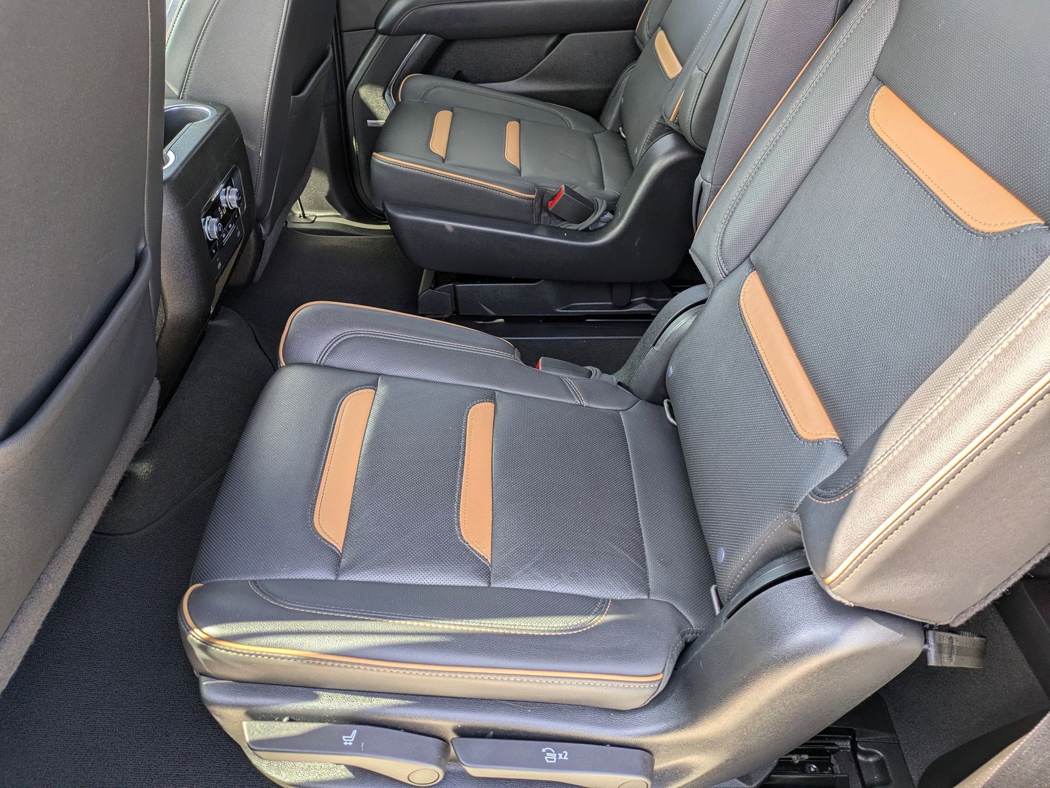 2022 GMC Yukon AT4