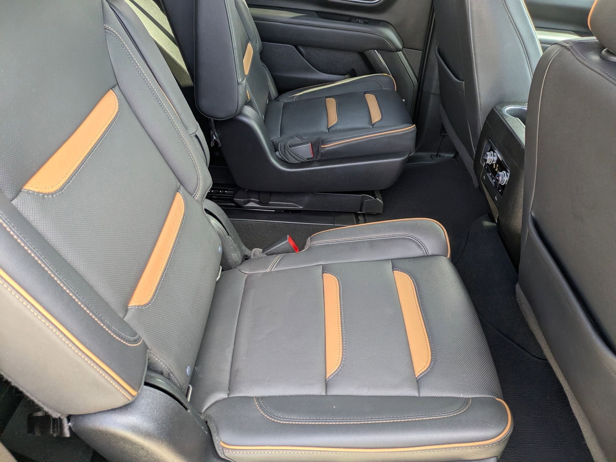2022 GMC Yukon AT4
