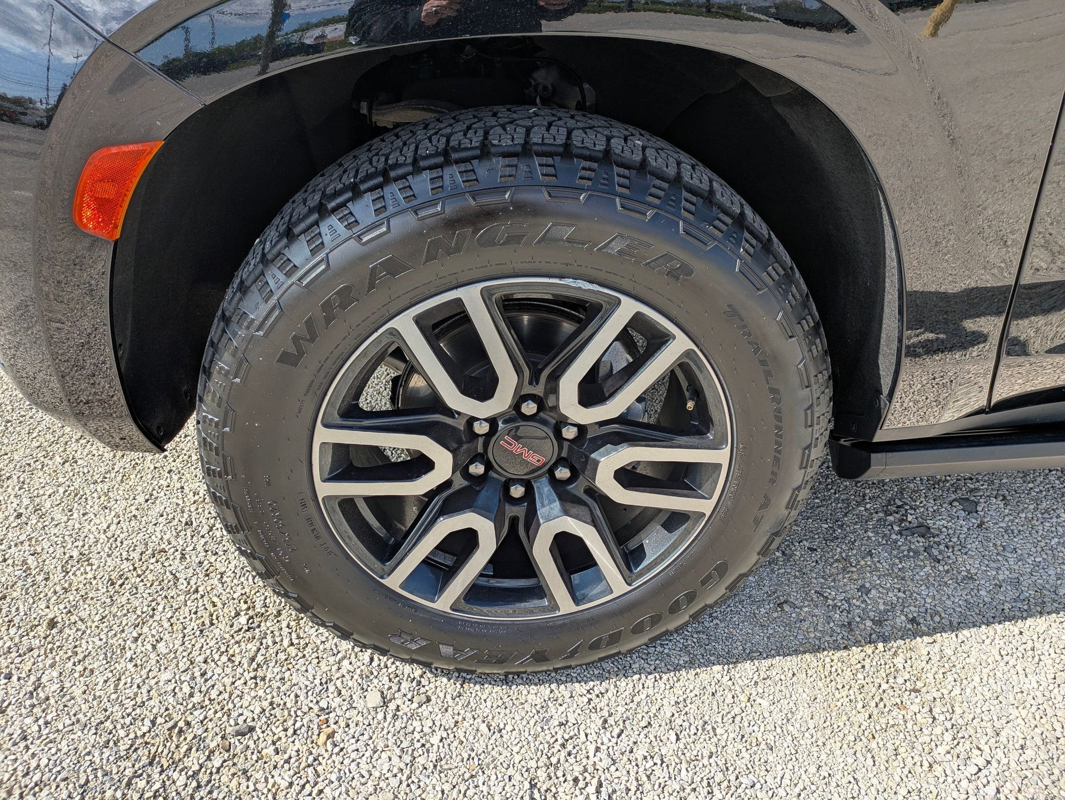 2022 GMC Yukon AT4