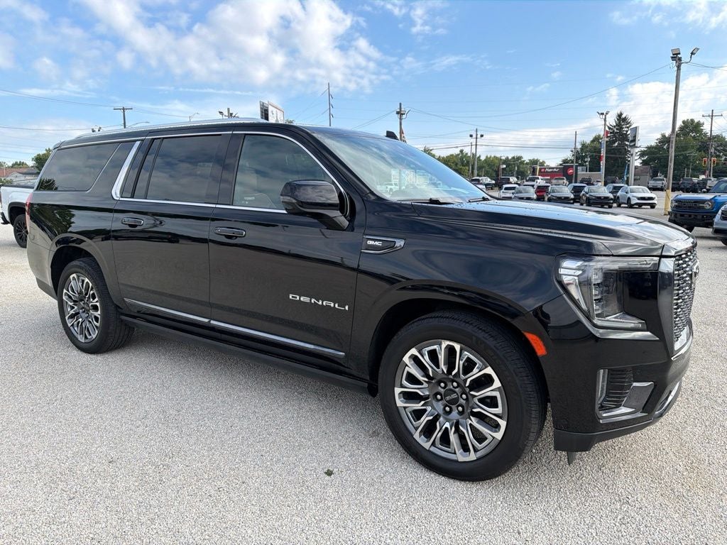 2023 GMC Yukon XL Denali Ultimate