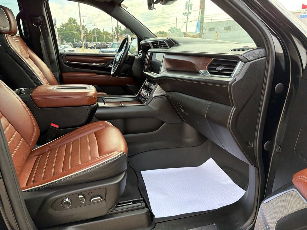 2023 GMC Yukon XL Denali Ultimate
