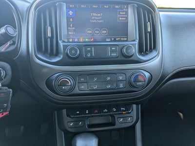 2022 GMC Canyon 4WD AT4 w/Leather