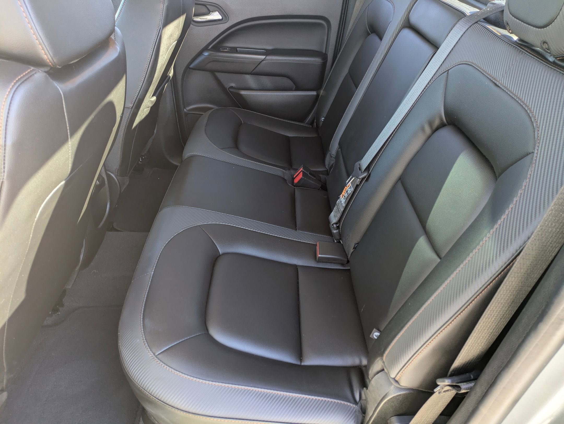 2022 GMC Canyon 4WD AT4 w/Leather