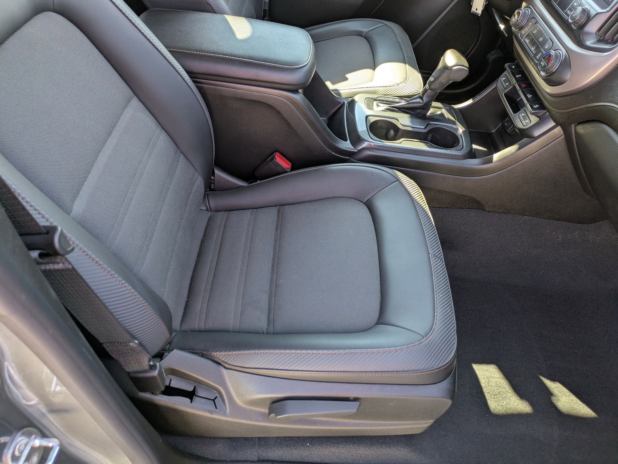 2021 GMC Canyon 4WD AT4 w/Cloth