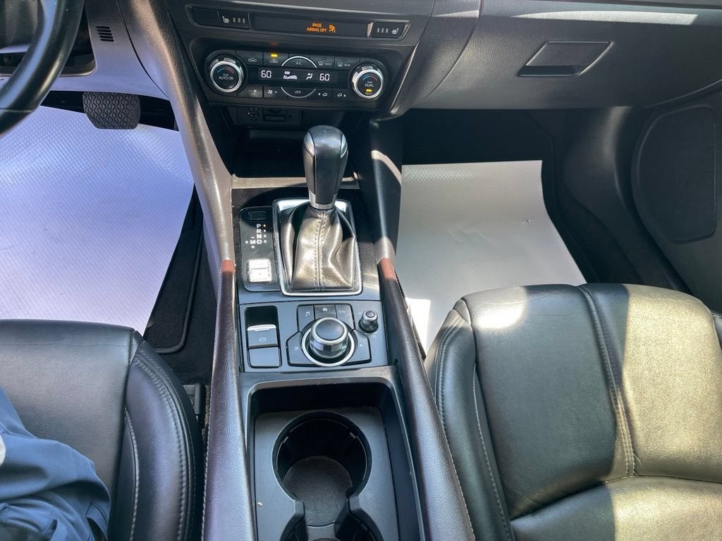 2017 Mazda Mazda3 4-Door Touring
