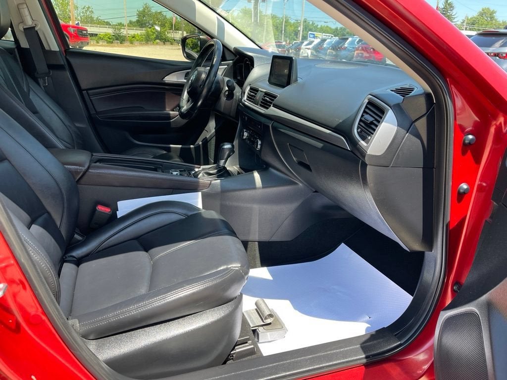 2017 Mazda Mazda3 4-Door Touring