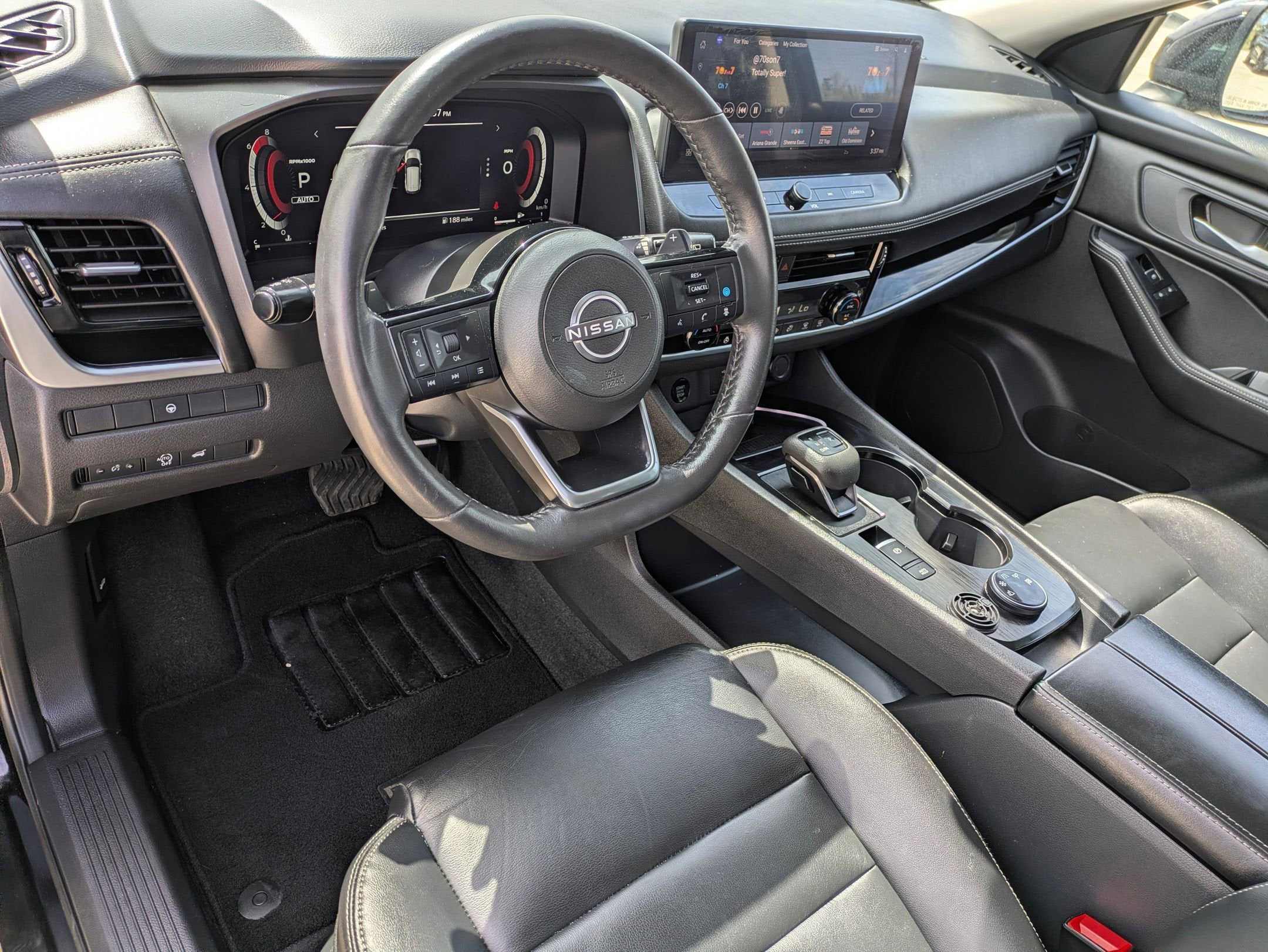 2024 Nissan Rogue SL