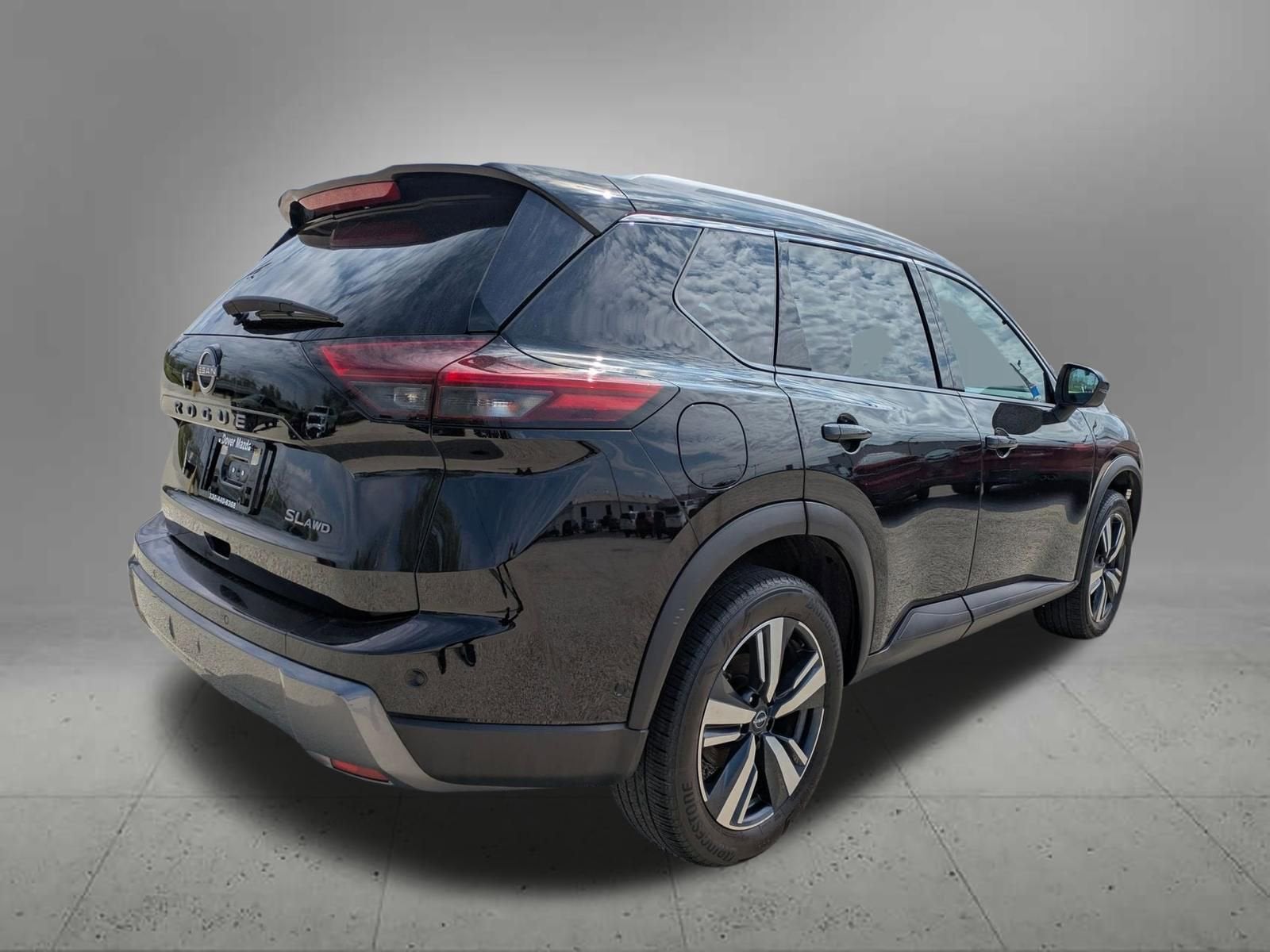 2024 Nissan Rogue SL