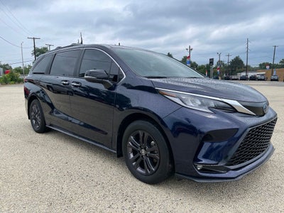 2024 Toyota Sienna XSE 7 Passenger