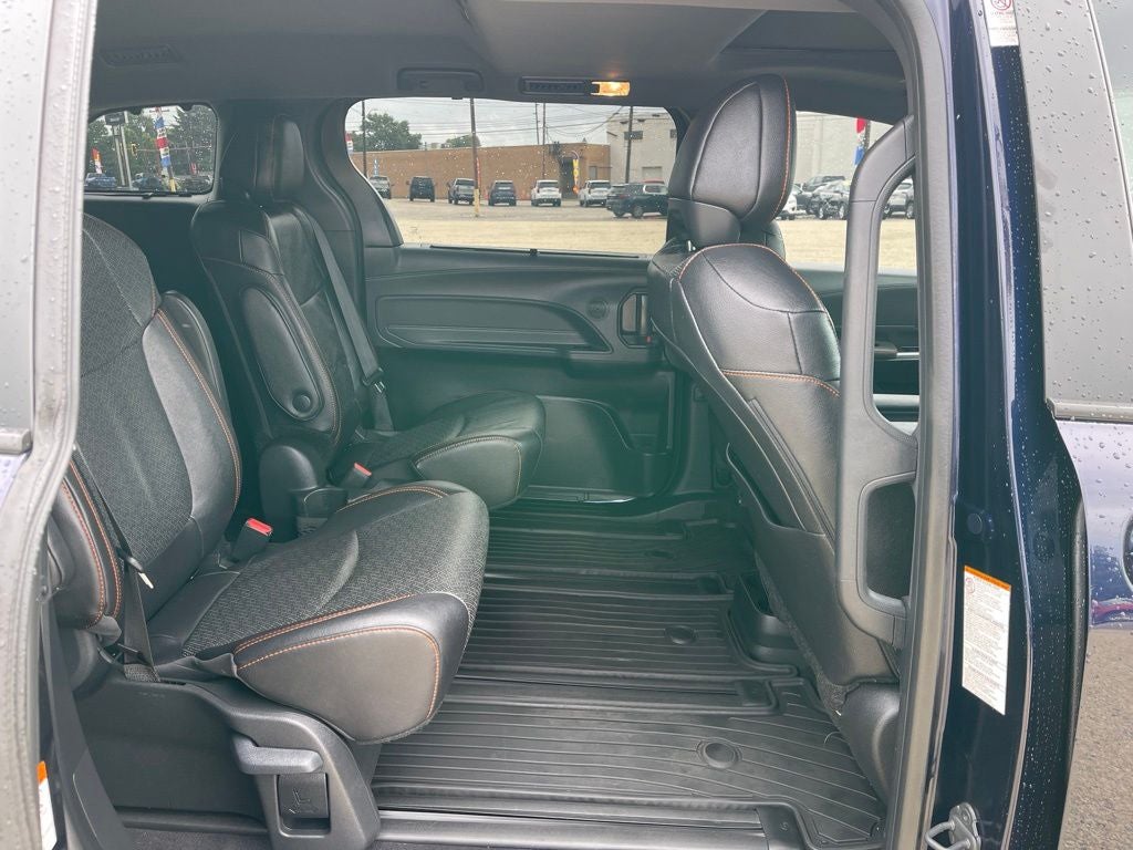 2024 Toyota Sienna XSE 7 Passenger
