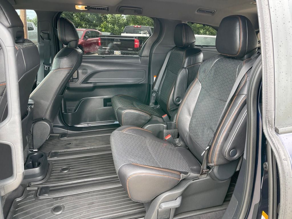 2024 Toyota Sienna XSE 7 Passenger