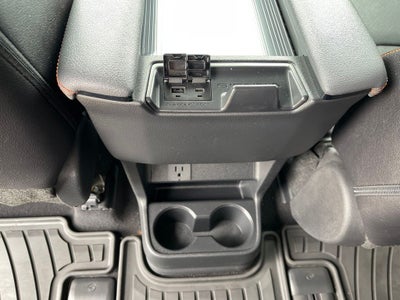 2024 Toyota Sienna XSE 7 Passenger