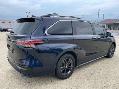 2024 Toyota Sienna XSE 7 Passenger
