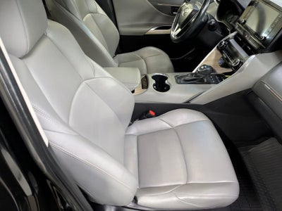 2022 Toyota Venza XLE