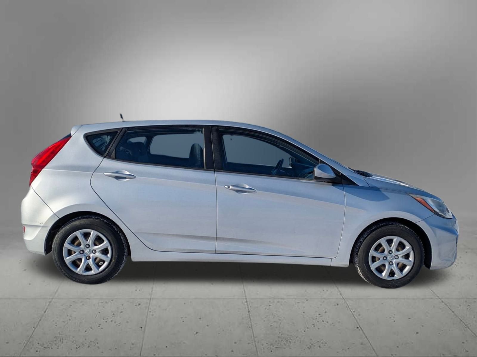 2012 Hyundai Accent GS